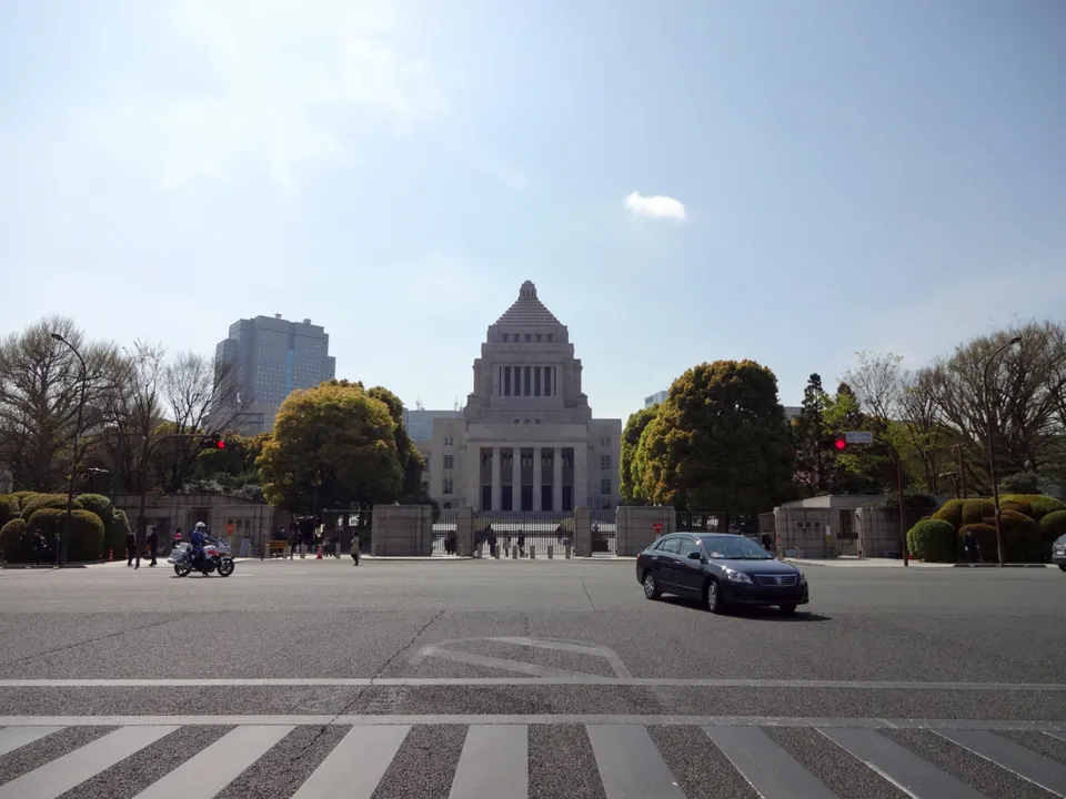 日本の民主主義ってどうなってるの？『保育園落ちた日本死ね！！！』を見て感じたこと